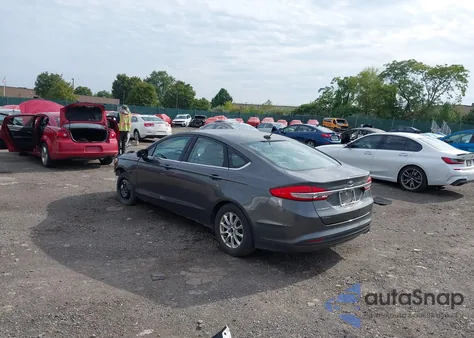 2017 Ford Fusion S z USA, uszkodzony, nr VIN 3FA6P0G74HR154060